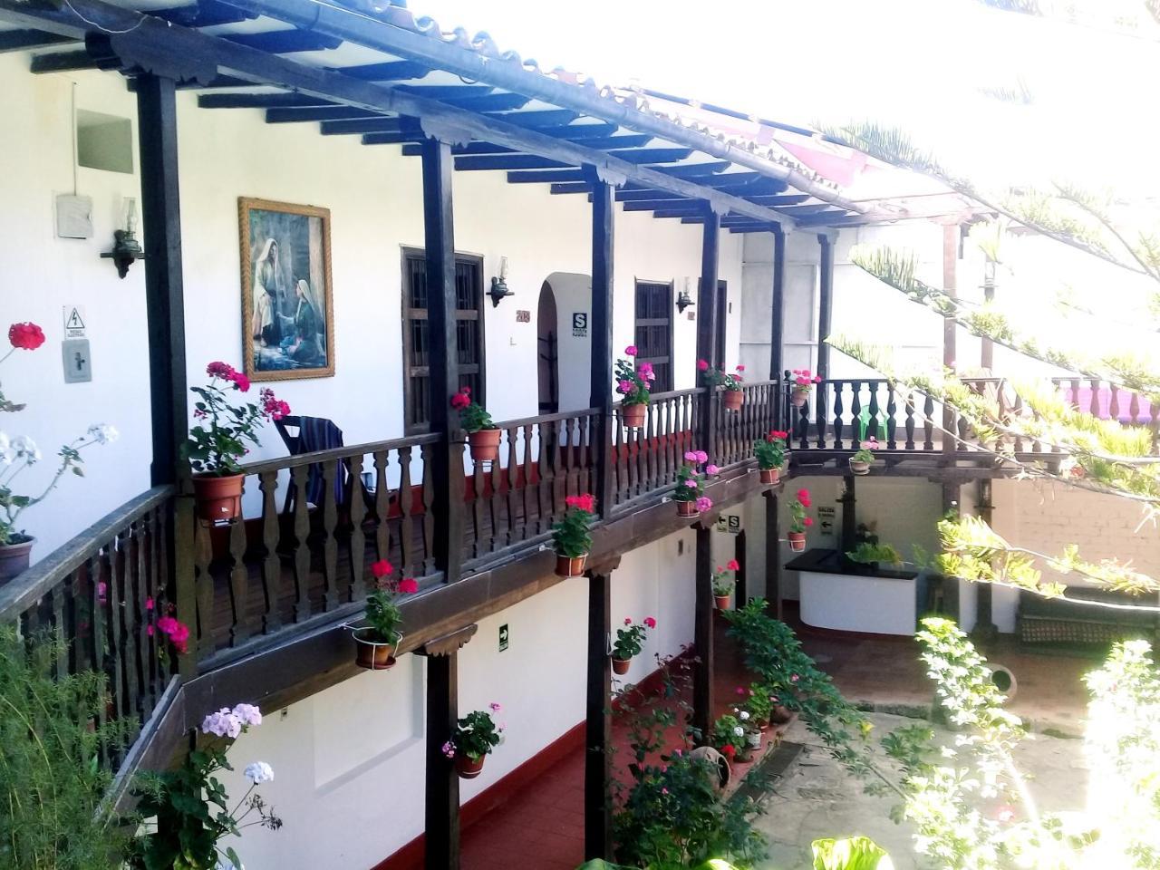 Fidelisima Hotel Chachapoyas Ngoại thất bức ảnh